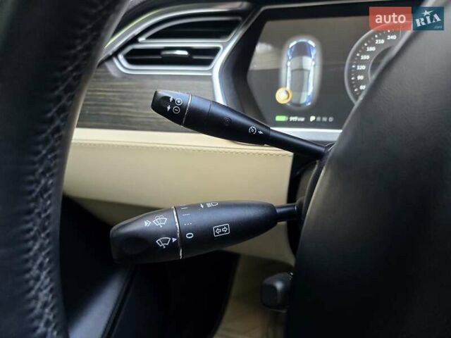 Синій Тесла Модель С, об'ємом двигуна 0 л та пробігом 155 тис. км за 12499 $, фото 34 на Automoto.ua