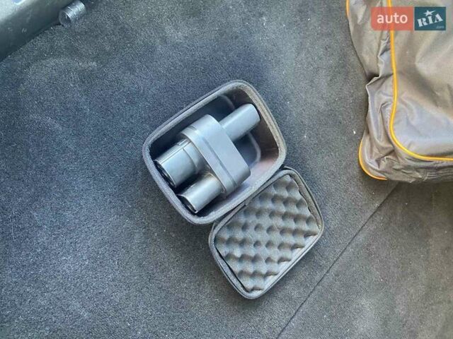 Тесла Модель С 2014 в Хмельницком на Automoto.ua Синий Тесла Модель С, объемом двигателя 0 л и пробегом 267 тыс. км за 12950 $, фото 88 на Automoto.ua