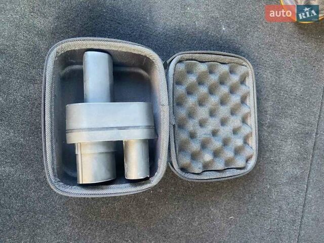 Тесла Модель С 2014 в Хмельницком на Automoto.ua Синий Тесла Модель С, объемом двигателя 0 л и пробегом 267 тыс. км за 12950 $, фото 86 на Automoto.ua