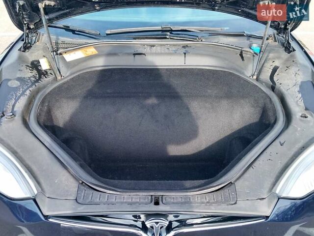 Синий Тесла Модель С, объемом двигателя 0 л и пробегом 193 тыс. км за 19900 $, фото 15 на Automoto.ua