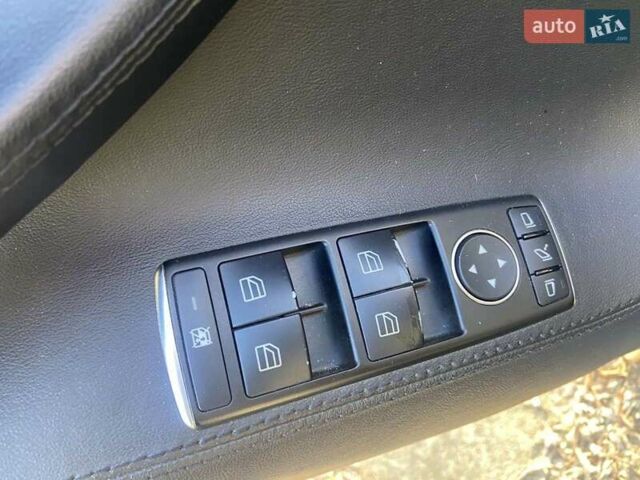 Тесла Модель С 2014 в Хмельницком на Automoto.ua Синий Тесла Модель С, объемом двигателя 0 л и пробегом 267 тыс. км за 12950 $, фото 58 на Automoto.ua