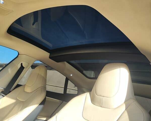 Синій Тесла Модель С, об'ємом двигуна 0 л та пробігом 120 тис. км за 14999 $, фото 3 на Automoto.ua
