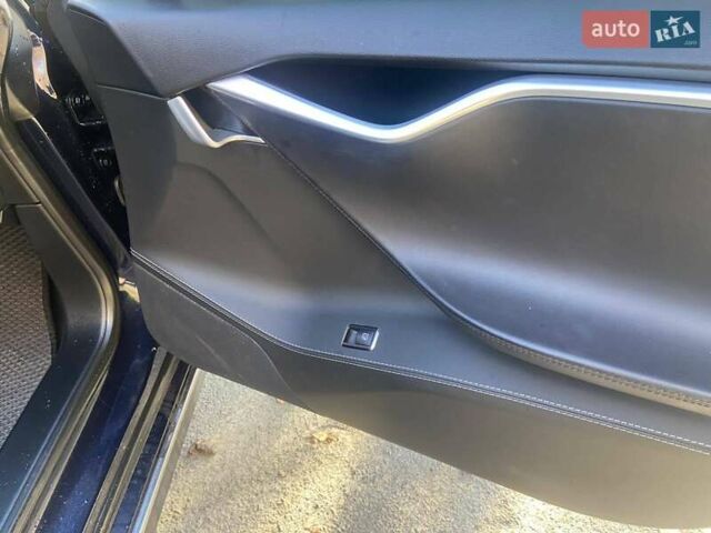 Синій Тесла Модель С, об'ємом двигуна 0 л та пробігом 267 тис. км за 11950 $, фото 38 на Automoto.ua