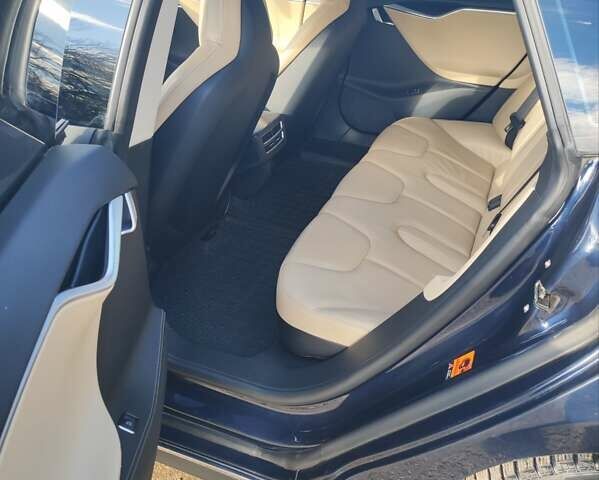 Синій Тесла Модель С, об'ємом двигуна 0 л та пробігом 120 тис. км за 14999 $, фото 7 на Automoto.ua