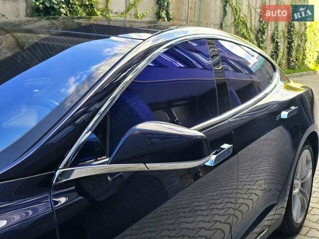 Синій Тесла Модель С, об'ємом двигуна 0 л та пробігом 155 тис. км за 12499 $, фото 16 на Automoto.ua