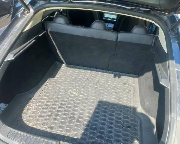 Синий Тесла Модель С, объемом двигателя 0 л и пробегом 180 тыс. км за 11300 $, фото 8 на Automoto.ua