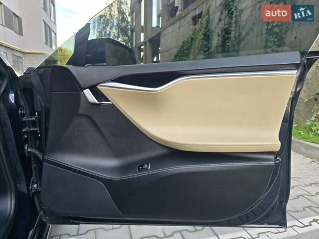 Синій Тесла Модель С, об'ємом двигуна 0 л та пробігом 155 тис. км за 12499 $, фото 50 на Automoto.ua
