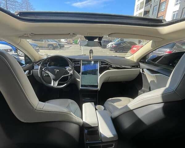 Синий Тесла Модель С, объемом двигателя 0 л и пробегом 250 тыс. км за 11900 $, фото 5 на Automoto.ua
