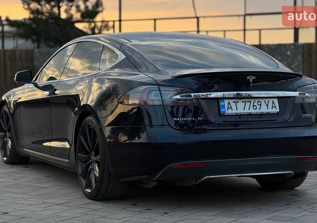 Синій Тесла Модель С, об'ємом двигуна 0 л та пробігом 200 тис. км за 14850 $, фото 3 на Automoto.ua