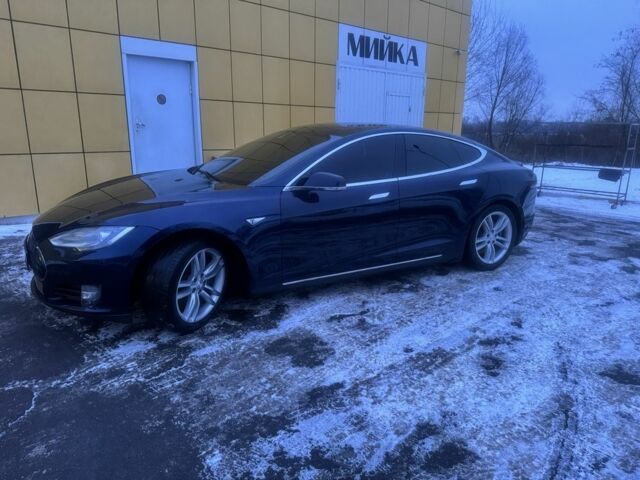 Синій Тесла Модель С, об'ємом двигуна 0 л та пробігом 192 тис. км за 10000 $, фото 3 на Automoto.ua