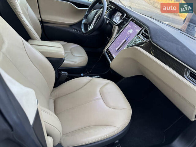 Синий Тесла Модель С, объемом двигателя 0 л и пробегом 98 тыс. км за 15500 $, фото 4 на Automoto.ua