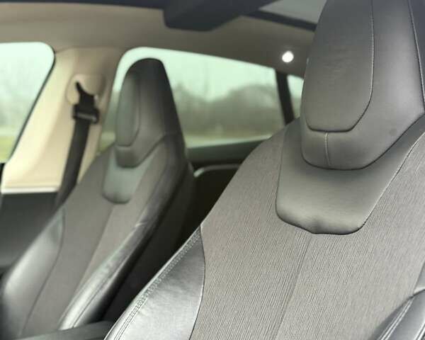 Синій Тесла Модель С, об'ємом двигуна 0 л та пробігом 267 тис. км за 11950 $, фото 17 на Automoto.ua