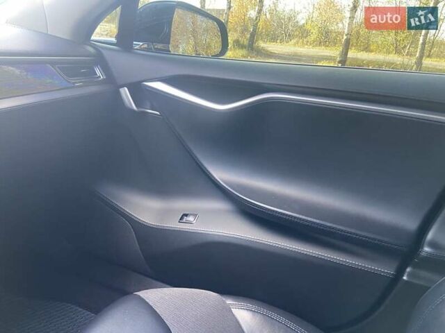 Тесла Модель С 2014 в Хмельницком на Automoto.ua Синий Тесла Модель С, объемом двигателя 0 л и пробегом 267 тыс. км за 12950 $, фото 53 на Automoto.ua