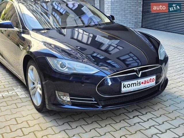 Синій Тесла Модель С, об'ємом двигуна 0 л та пробігом 155 тис. км за 12499 $, фото 11 на Automoto.ua