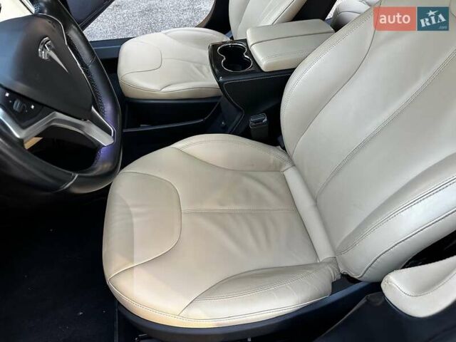 Синій Тесла Модель С, об'ємом двигуна 0 л та пробігом 156 тис. км за 14700 $, фото 47 на Automoto.ua