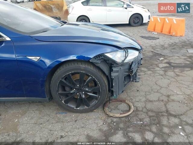 Синий Тесла Модель С, объемом двигателя 0 л и пробегом 140 тыс. км за 10500 $, фото 9 на Automoto.ua