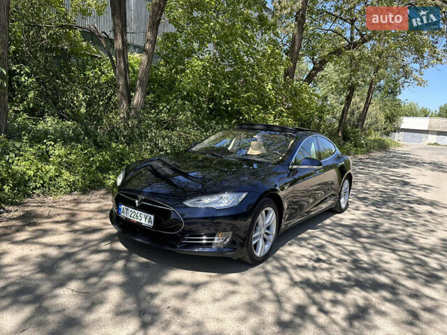 Синий Тесла Модель С, объемом двигателя 0 л и пробегом 93 тыс. км за 18500 $, фото 2 на Automoto.ua