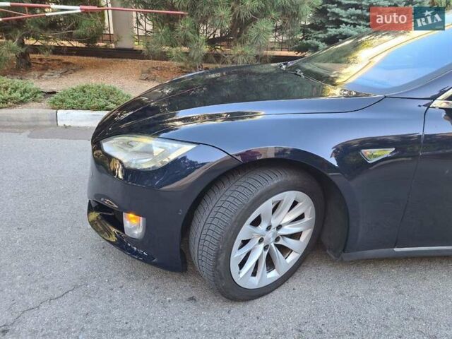Синій Тесла Модель С, об'ємом двигуна 0 л та пробігом 155 тис. км за 14800 $, фото 6 на Automoto.ua