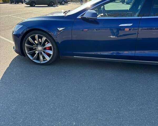 Синий Тесла Модель С, объемом двигателя 0 л и пробегом 160 тыс. км за 16900 $, фото 11 на Automoto.ua