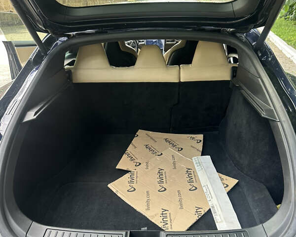 Синий Тесла Модель С, объемом двигателя 0 л и пробегом 132 тыс. км за 14200 $, фото 23 на Automoto.ua