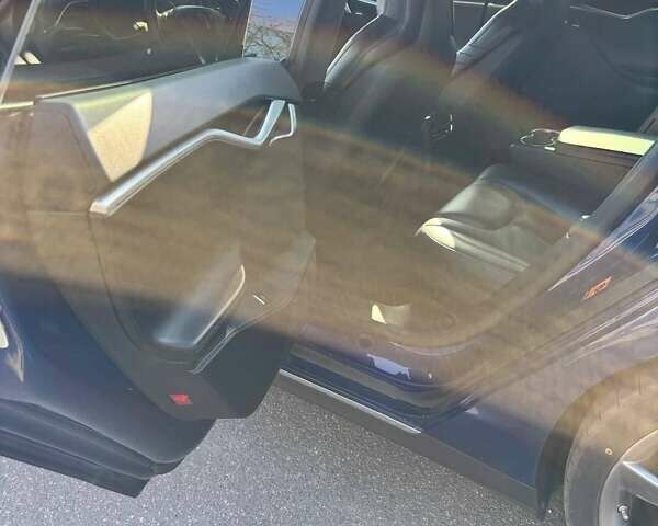 Синий Тесла Модель С, объемом двигателя 0 л и пробегом 160 тыс. км за 16900 $, фото 14 на Automoto.ua