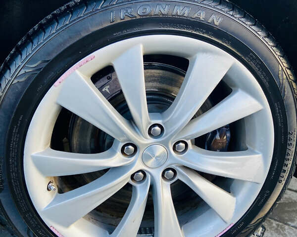 Синий Тесла Модель С, объемом двигателя 0 л и пробегом 47 тыс. км за 13700 $, фото 15 на Automoto.ua