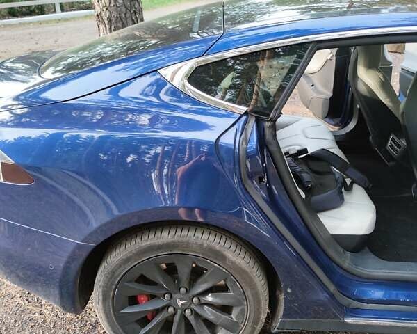 Синій Тесла Модель С, об'ємом двигуна 0 л та пробігом 169 тис. км за 18000 $, фото 12 на Automoto.ua