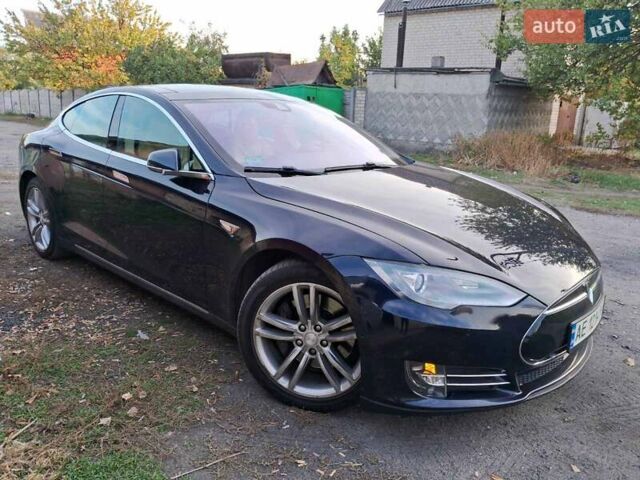 Синий Тесла Модель С, объемом двигателя 0 л и пробегом 189 тыс. км за 15100 $, фото 2 на Automoto.ua