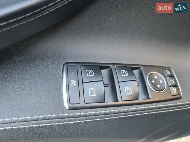 Синій Тесла Модель С, об'ємом двигуна 0 л та пробігом 155 тис. км за 14800 $, фото 10 на Automoto.ua