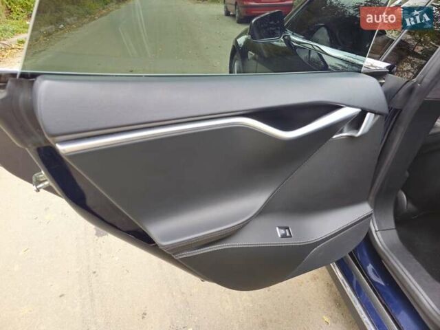 Синий Тесла Модель С, объемом двигателя 0 л и пробегом 215 тыс. км за 18000 $, фото 4 на Automoto.ua