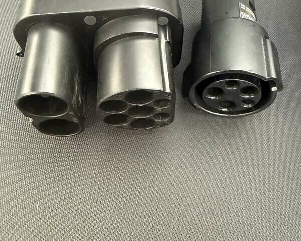 Синій Тесла Модель С, об'ємом двигуна 0 л та пробігом 140 тис. км за 12417 $, фото 16 на Automoto.ua