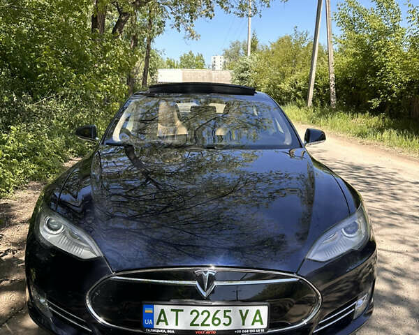 Синий Тесла Модель С, объемом двигателя 0 л и пробегом 93 тыс. км за 18500 $, фото 5 на Automoto.ua