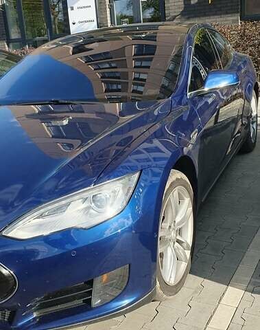 Синій Тесла Модель С, об'ємом двигуна 0 л та пробігом 150 тис. км за 15000 $, фото 5 на Automoto.ua