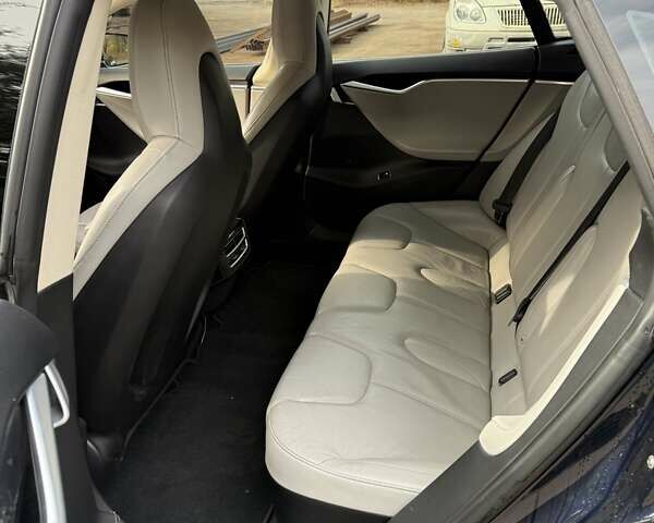 Тесла Модель С 2015 у Запоріжжя на Automoto.ua Синій Тесла Модель С, об'ємом двигуна 0 л та пробігом 210 тис. км за 12500 $, фото 6 на Automoto.ua