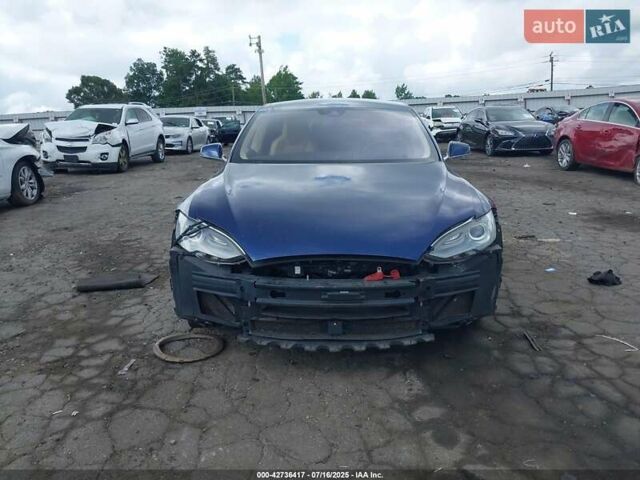 Синий Тесла Модель С, объемом двигателя 0 л и пробегом 140 тыс. км за 10500 $, фото 2 на Automoto.ua