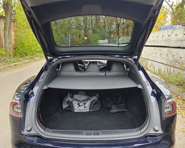 Синий Тесла Модель С, объемом двигателя 0 л и пробегом 215 тыс. км за 18000 $, фото 3 на Automoto.ua