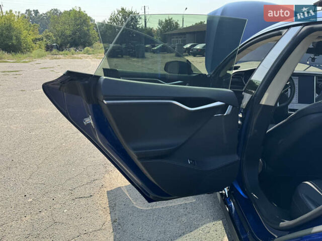 Синій Тесла Модель С, об'ємом двигуна 0 л та пробігом 152 тис. км за 16000 $, фото 5 на Automoto.ua