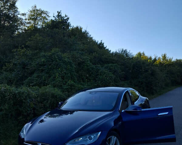 Синий Тесла Модель С, объемом двигателя 0 л и пробегом 139 тыс. км за 13900 $, фото 12 на Automoto.ua