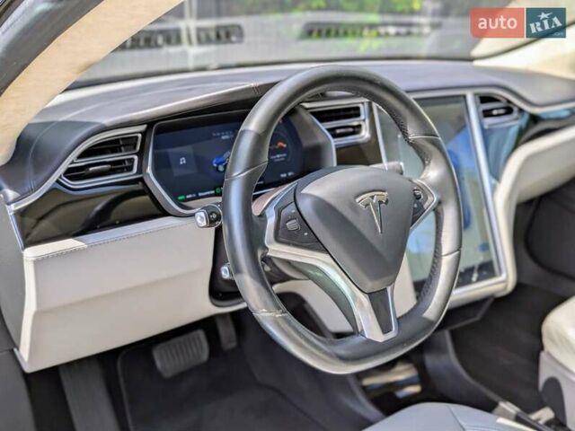 Синий Тесла Модель С, объемом двигателя 0 л и пробегом 228 тыс. км за 12599 $, фото 8 на Automoto.ua