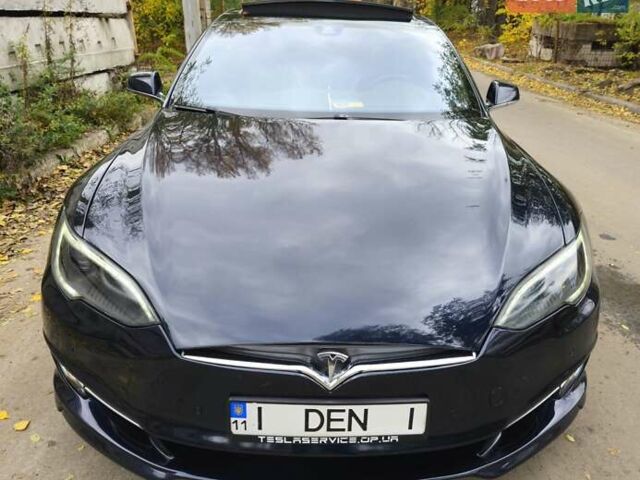 Синий Тесла Модель С, объемом двигателя 0 л и пробегом 215 тыс. км за 18000 $, фото 5 на Automoto.ua