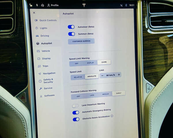 Синий Тесла Модель С, объемом двигателя 0 л и пробегом 47 тыс. км за 13700 $, фото 47 на Automoto.ua