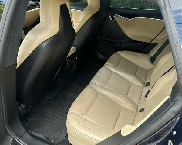 Синий Тесла Модель С, объемом двигателя 0 л и пробегом 132 тыс. км за 14200 $, фото 15 на Automoto.ua