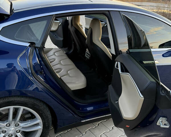 Синій Тесла Модель С, об'ємом двигуна 0 л та пробігом 112 тис. км за 16800 $, фото 13 на Automoto.ua