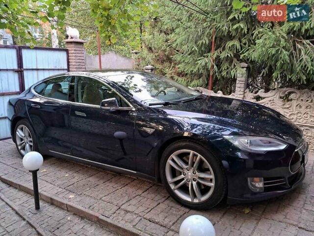 Синий Тесла Модель С, объемом двигателя 0 л и пробегом 189 тыс. км за 15100 $, фото 7 на Automoto.ua