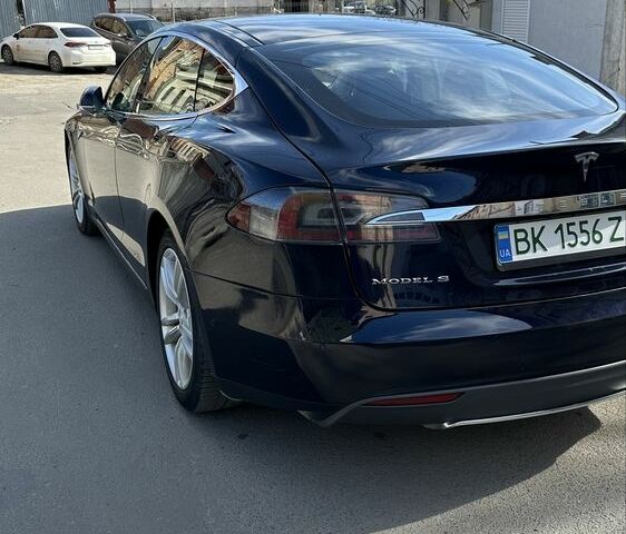 Синій Тесла Модель С, об'ємом двигуна 0 л та пробігом 182 тис. км за 13700 $, фото 4 на Automoto.ua