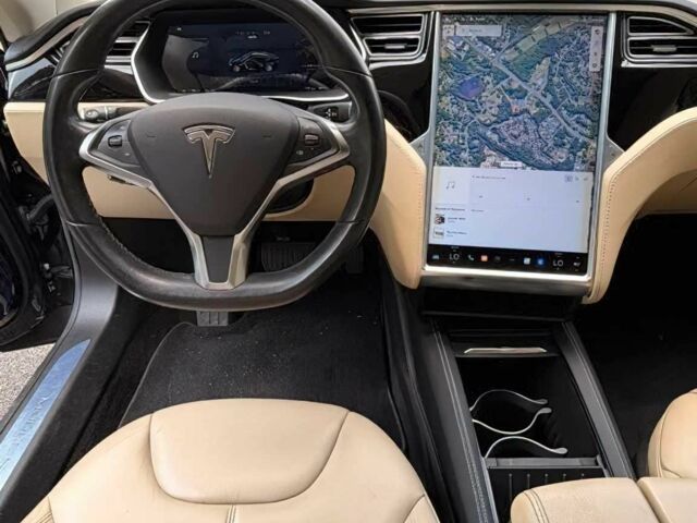 Синій Тесла Модель С, об'ємом двигуна 0 л та пробігом 100 тис. км за 3900 $, фото 7 на Automoto.ua