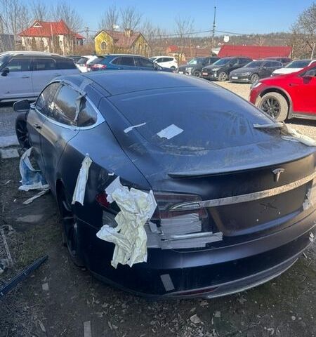 Синій Тесла Модель С, об'ємом двигуна 0 л та пробігом 107 тис. км за 8400 $, фото 4 на Automoto.ua