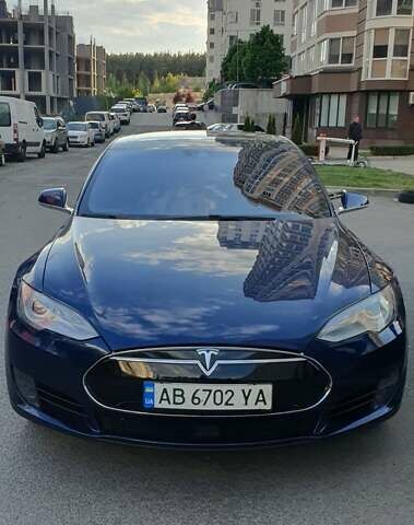 Синій Тесла Модель С, об'ємом двигуна 0 л та пробігом 150 тис. км за 15000 $, фото 4 на Automoto.ua