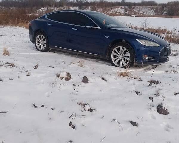 Синий Тесла Модель С, объемом двигателя 0 л и пробегом 86 тыс. км за 17900 $, фото 6 на Automoto.ua