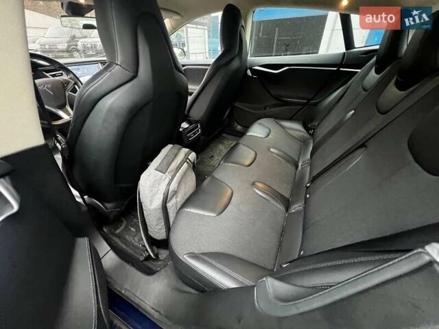 Синій Тесла Модель С, об'ємом двигуна 0 л та пробігом 182 тис. км за 13500 $, фото 4 на Automoto.ua
